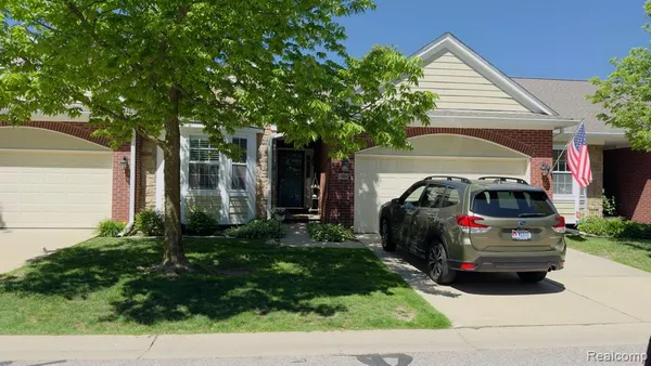 $340,000 | 1814 Maple Park Drive West, Canton, MI 48188