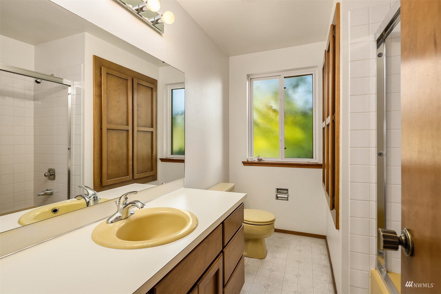 12078 Northeast Jefferson Point Road Kingston, WA 98346 - Photo 29 of 40 Gallery Image 29