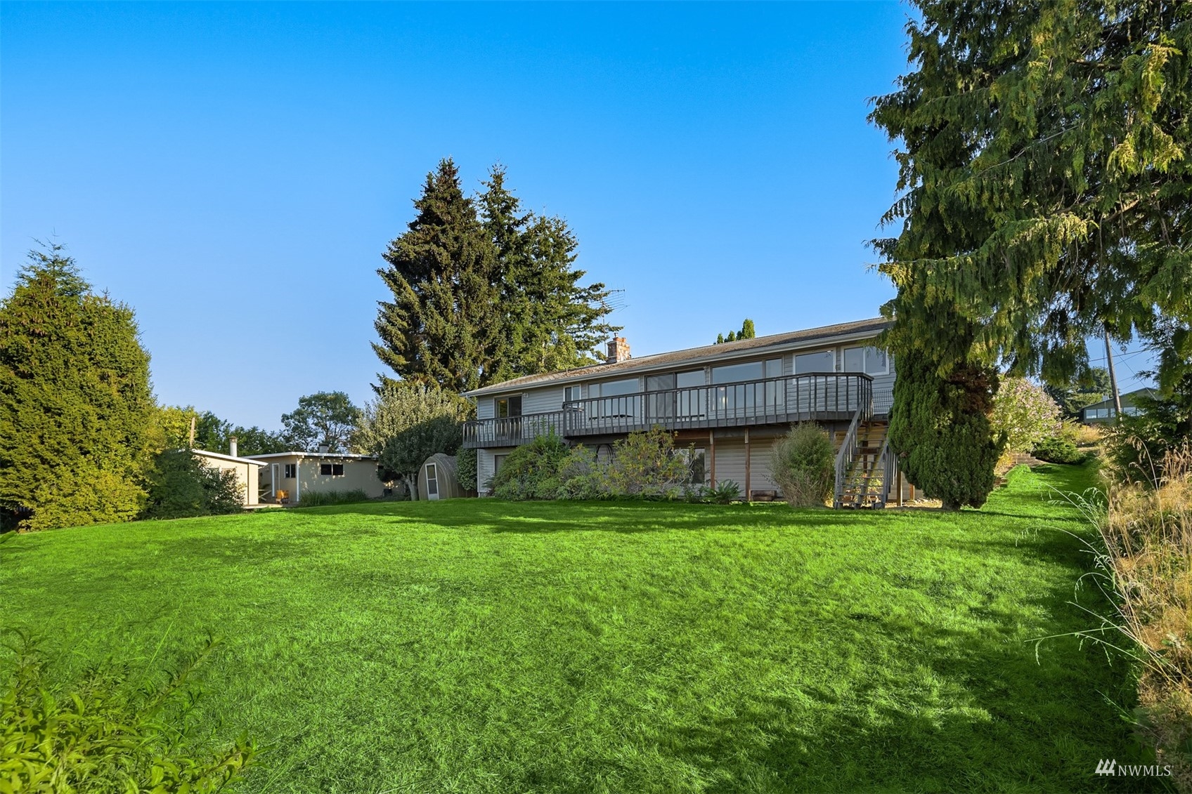 12078 Northeast Jefferson Point Road Kingston, WA 98346 - Photo 38 of 40 Gallery Image 38