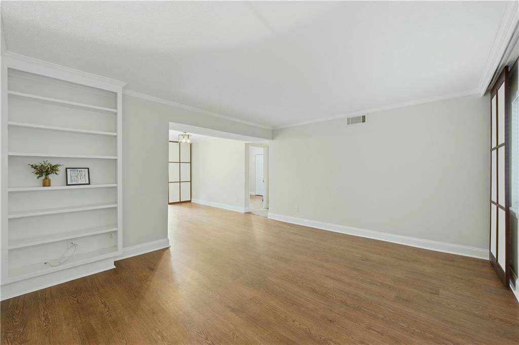 4266 Roswell Road Northeast, Unit F2 Atlanta, GA 30342 - Photo 2 of 30