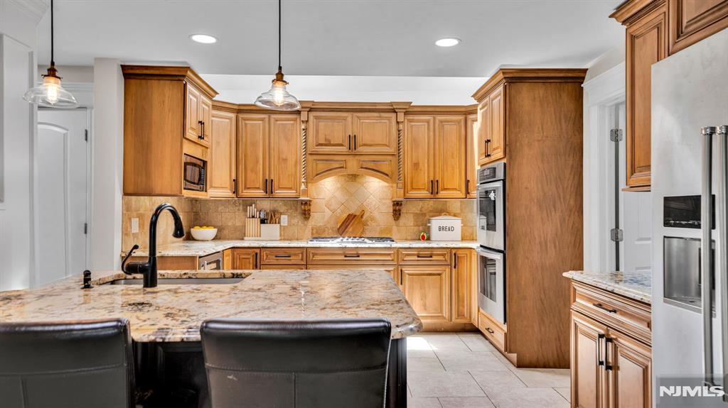 26 Devonshire Road Cresskill, NJ 07626 - Photo 19 of 47