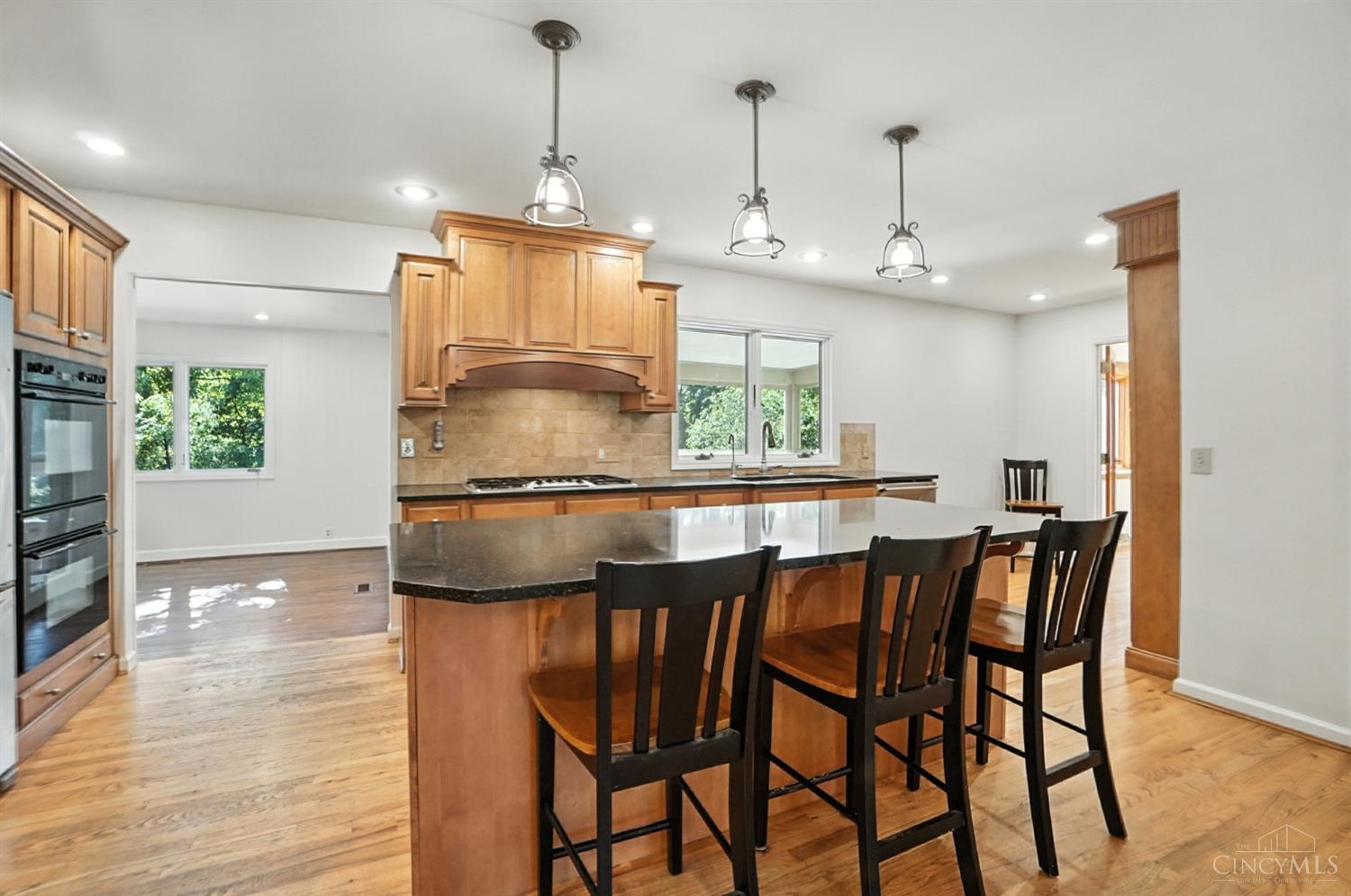6807 Dawson Road Madeira, OH 45243 - Photo 13 of 99 Gallery Image 13