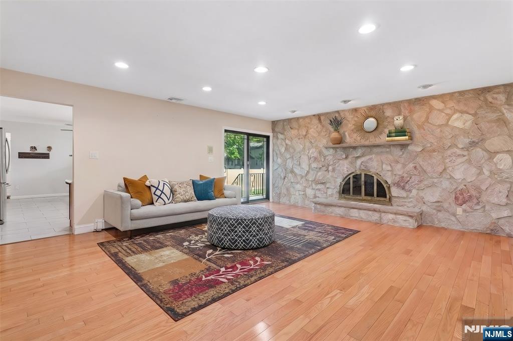 16 Cutter Avenue Edison, NJ 08820 - Photo 12 of 22