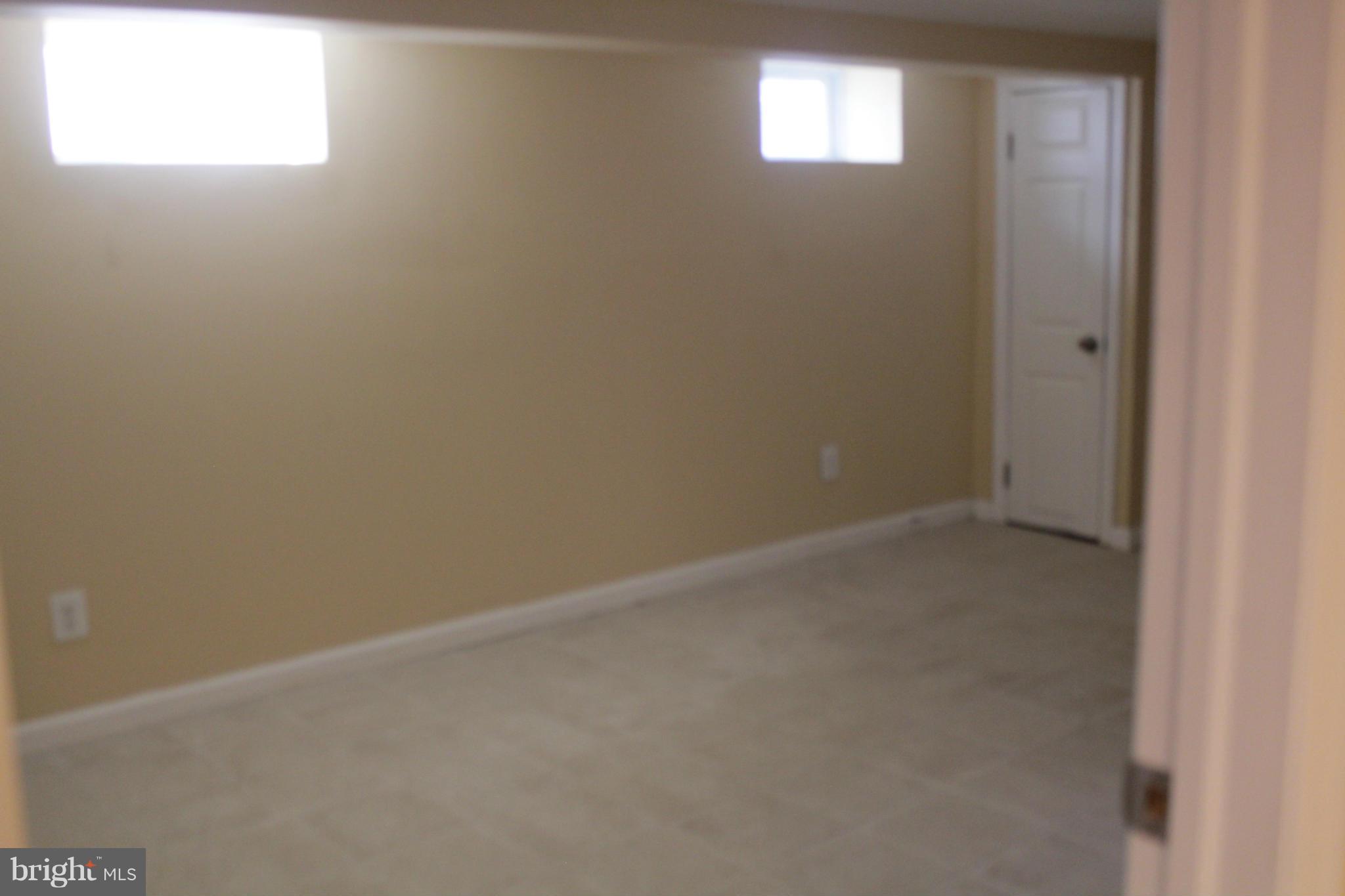 8129 Old Philadelphia Road Baltimore, MD 21237 - Photo 18 of 25 a view of an empty room
