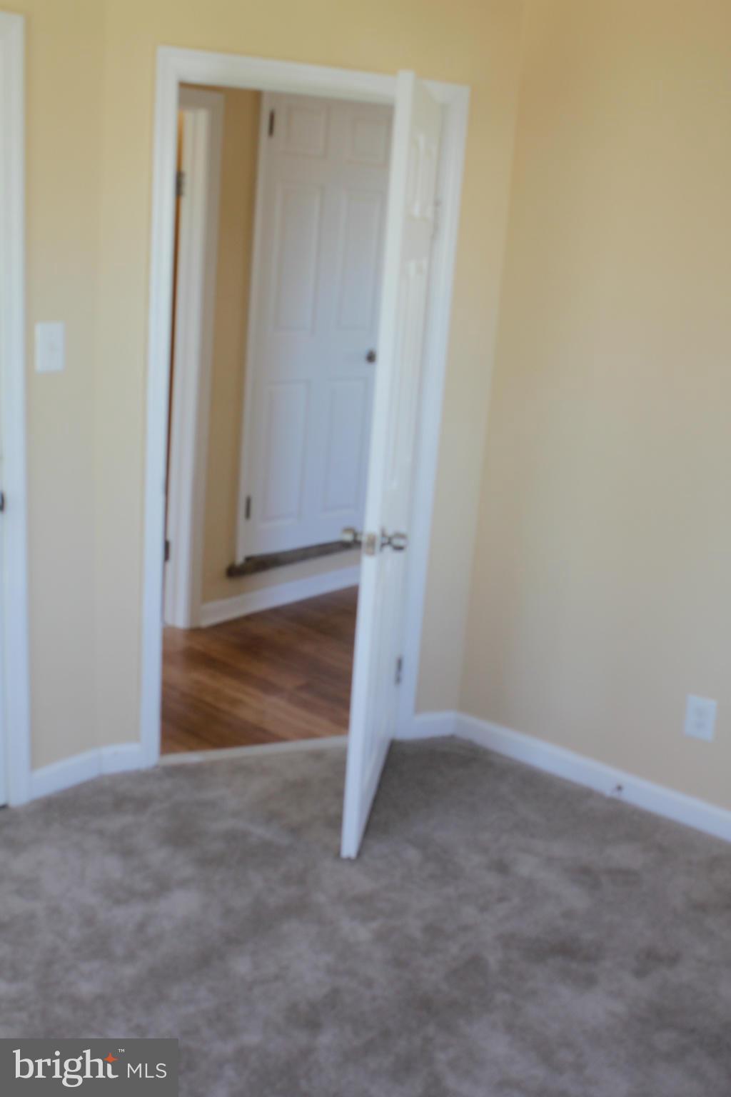 8129 Old Philadelphia Road Baltimore, MD 21237 - Photo 10 of 25 a view of an empty room