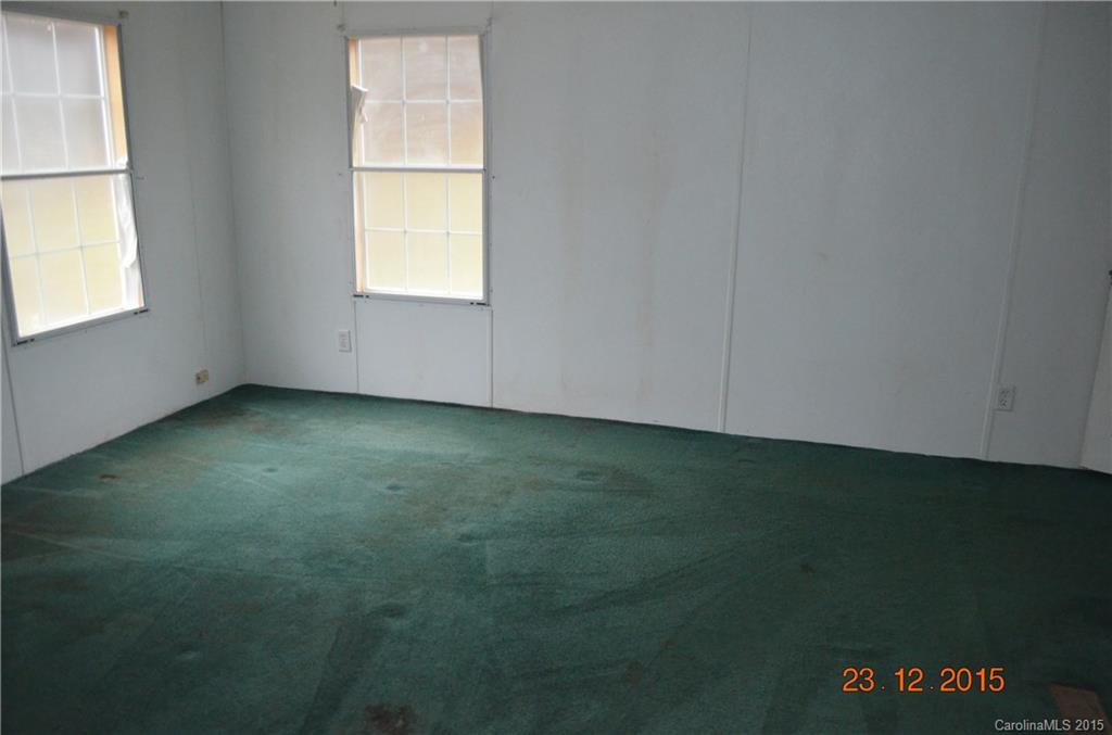 4610 Walter Road Claremont, NC 28610 - Photo 4 of 15 Gallery Image 4