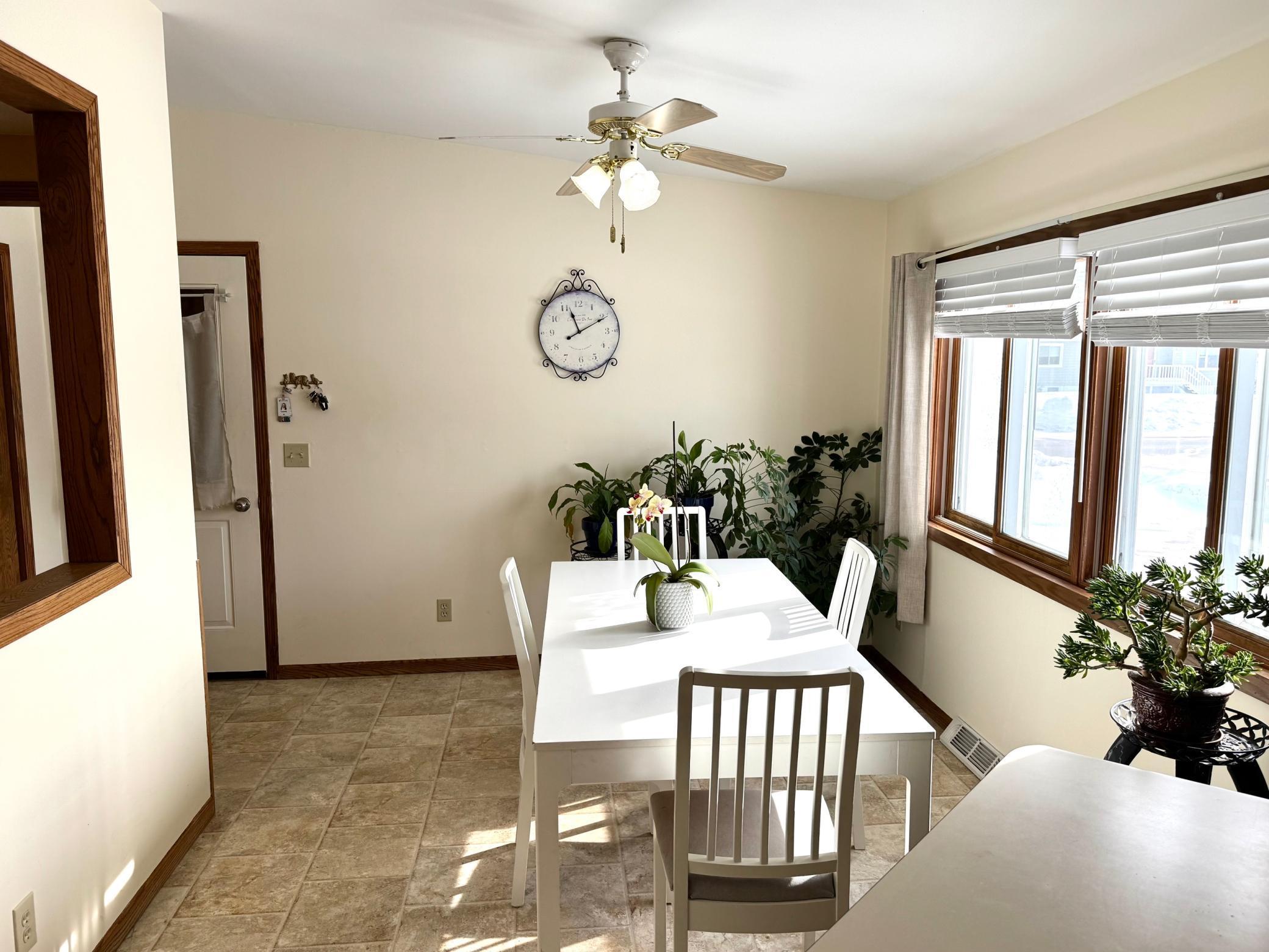 103 8th Street Southwest Roseau, MN 56751 - Photo 2 of 23