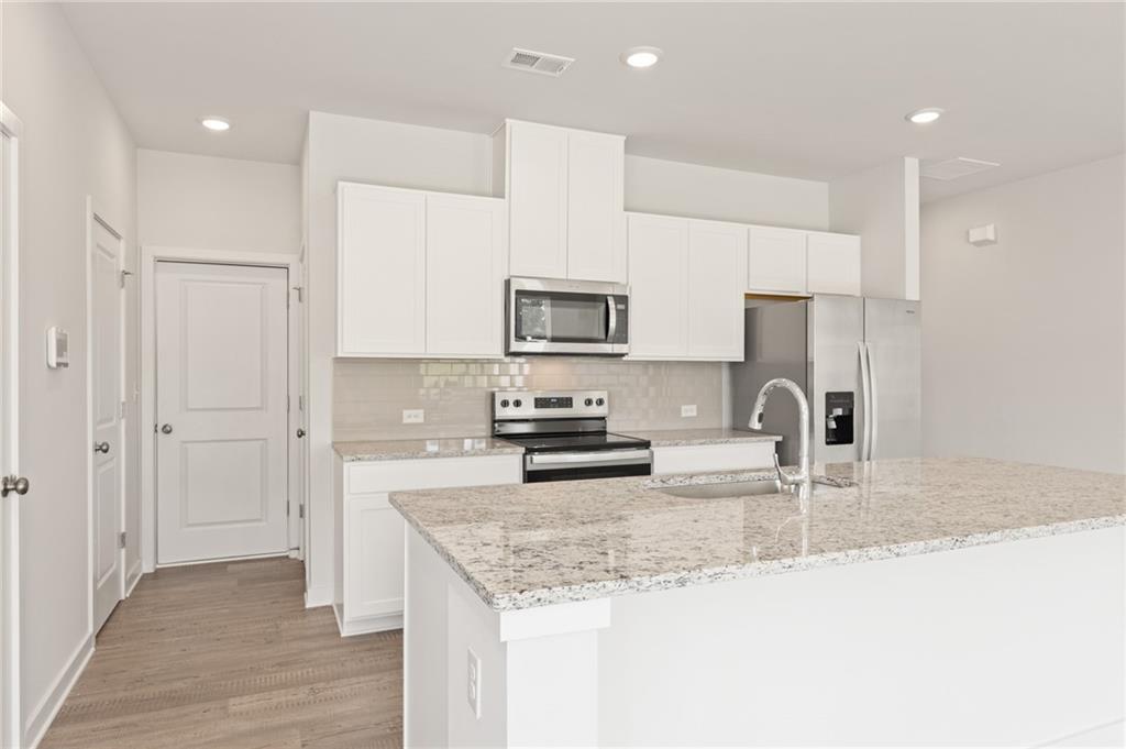 2833 Bullfrog Lane Gainesville, GA 30507 - Photo 6 of 18