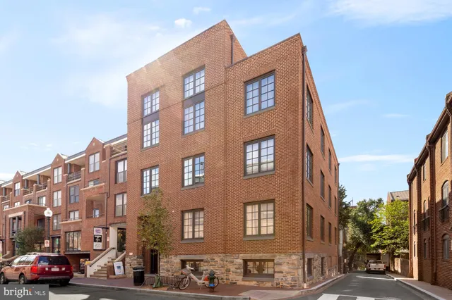 $1,035,000 | 3220 Grace Street Northwest, Unit 5, Washington, DC 20007