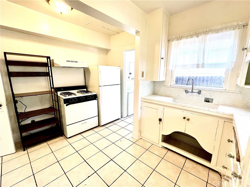 180 West 9th Street Claremont, CA 91711 - Photo 9 of 18 Gallery Image 9
