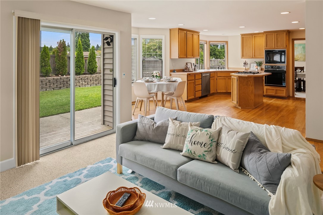1814 Chelan Place Northeast Renton, WA 98059 - Photo 13 of 34 Gallery Image 13
