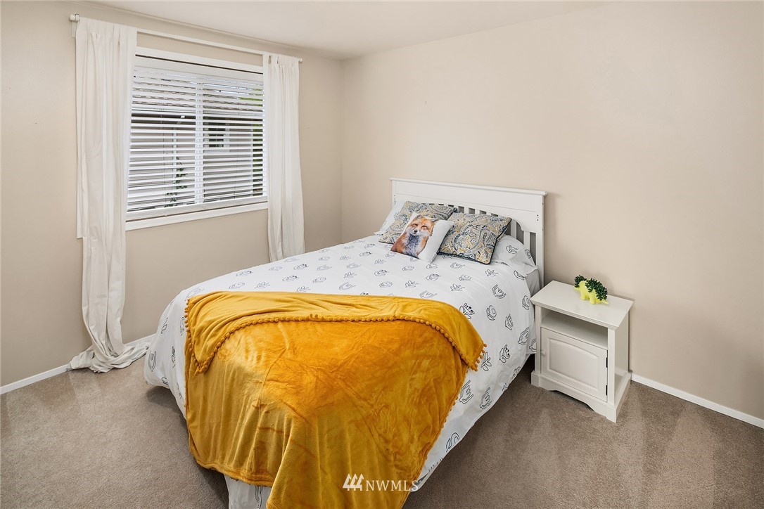 1814 Chelan Place Northeast Renton, WA 98059 - Photo 23 of 34 Gallery Image 23