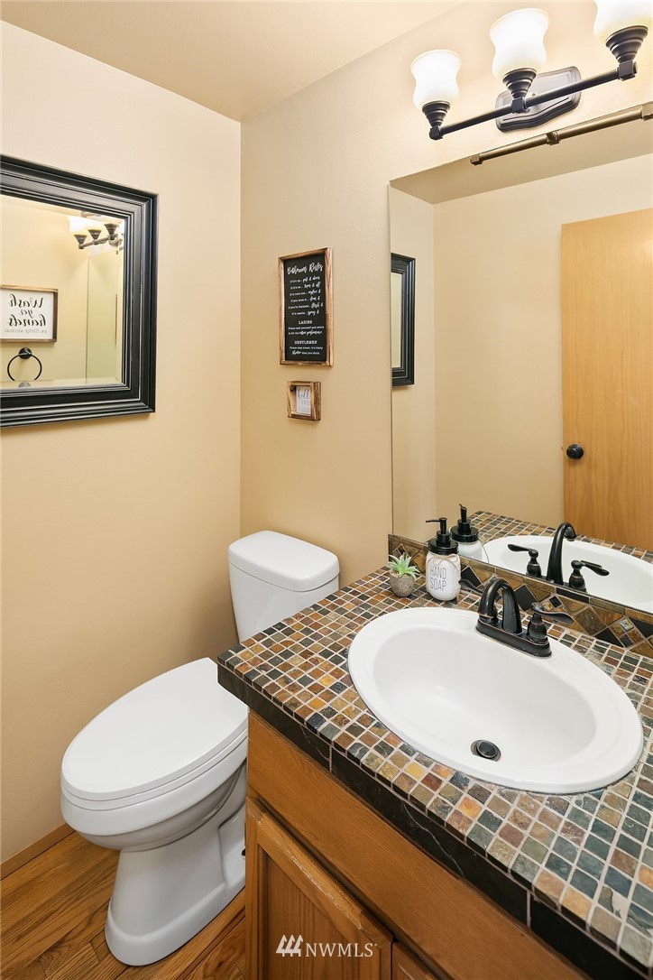 1814 Chelan Place Northeast Renton, WA 98059 - Photo 28 of 34 Gallery Image 28