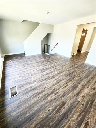 $1,200 | 463 Idlewood Road, Pittsburgh, PA 15235