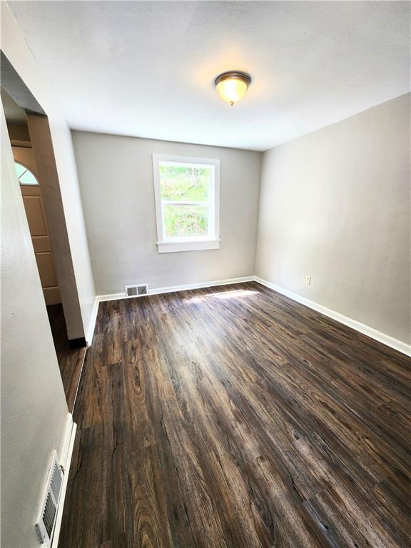 463 Idlewood Road Pittsburgh, PA 15235 - Photo 5 of 10