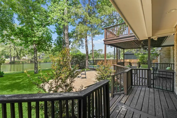 $695,000 | 2023 Forest Garden Drive, Kingwood, TX 77345