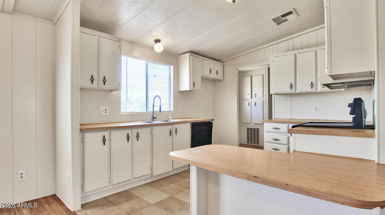 39805 North New River Road Phoenix, AZ 85086 - Photo 11 of 25 IMG_0878