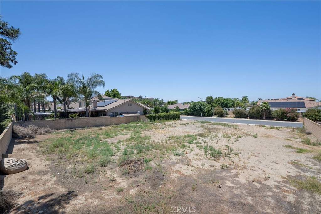 32257 Perigord Road Winchester, CA 92596 - Photo 19 of 19 a view of outdoor space and yard