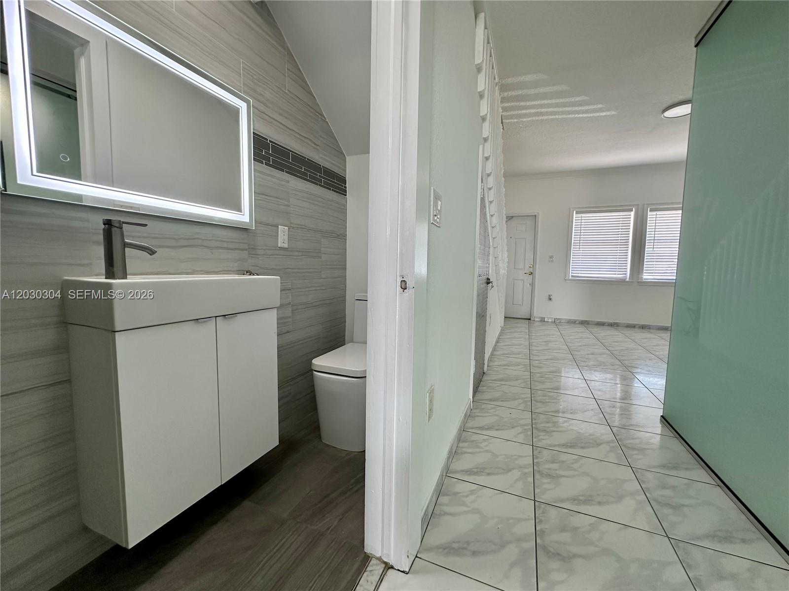9837 West Okeechobee Road, Unit 805 Hialeah Gardens, FL 33016 - Photo 12 of 33