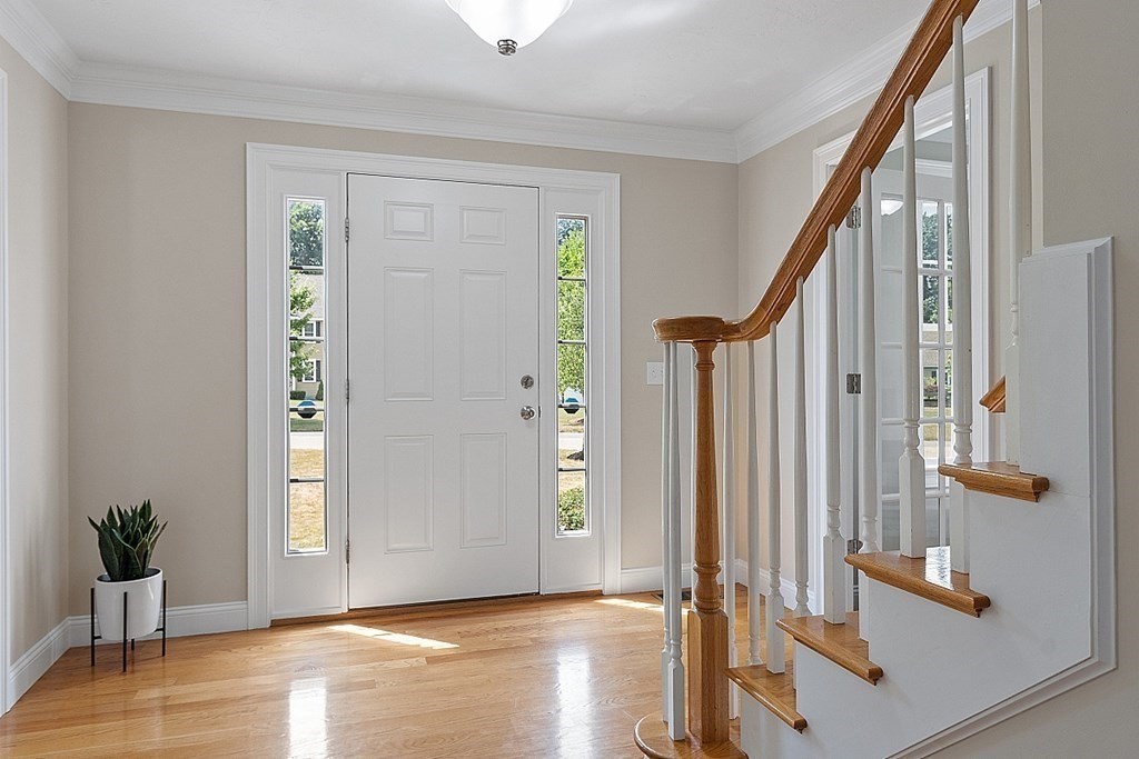 26 Gray Farm Road Littleton, MA 01460 - Photo 9 of 42 Gallery Image 9