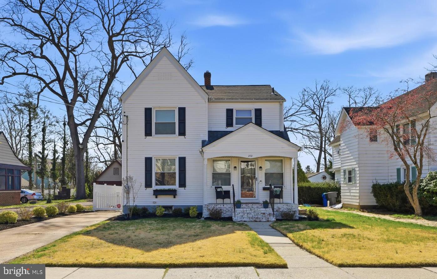 212 Grape Street Hammonton, NJ 08037 - Photo 1 of 36 front view of a house with a yard