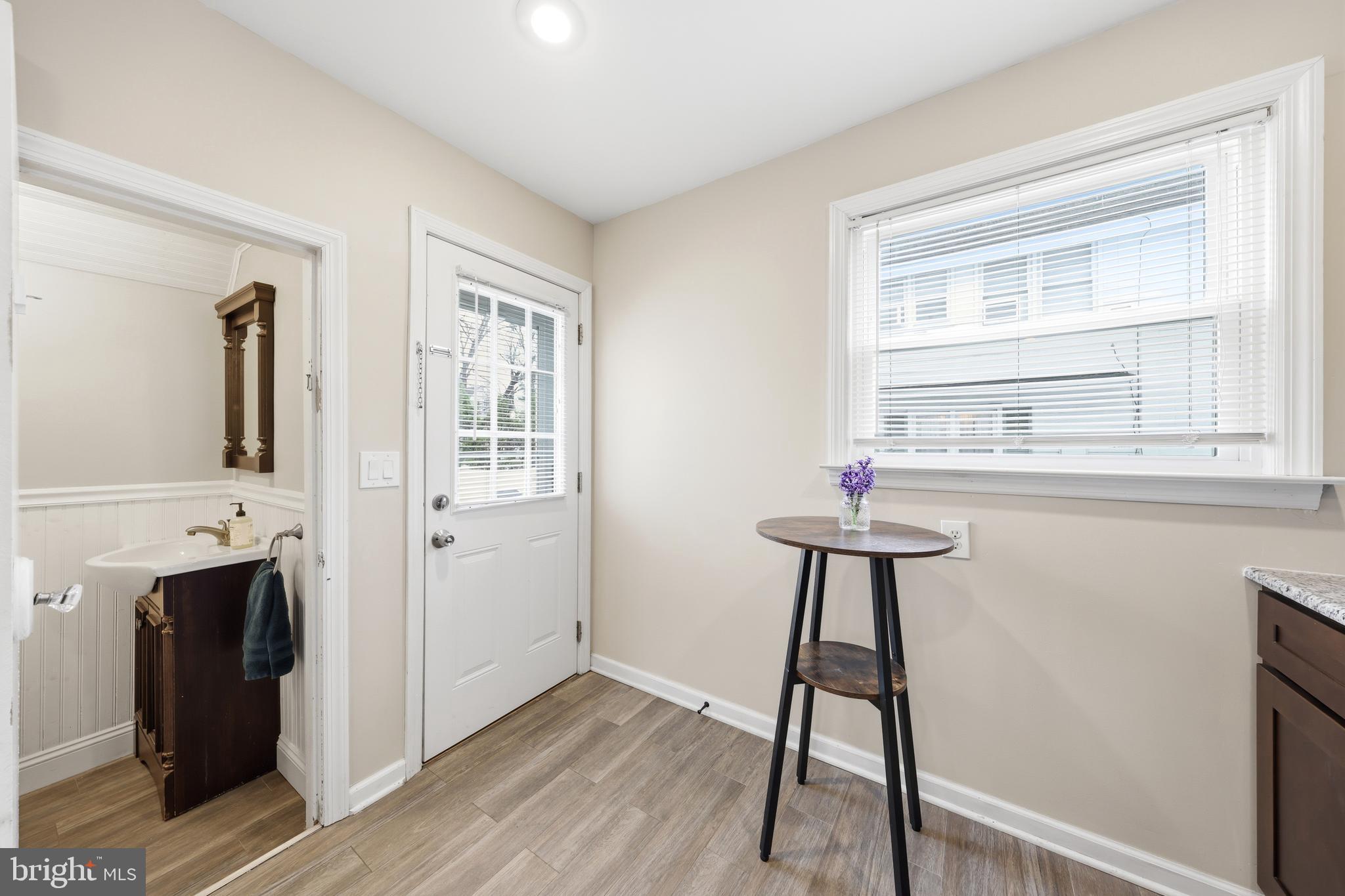 212 Grape Street Hammonton, NJ 08037 - Photo 20 of 36 a room that has a window and a table in it