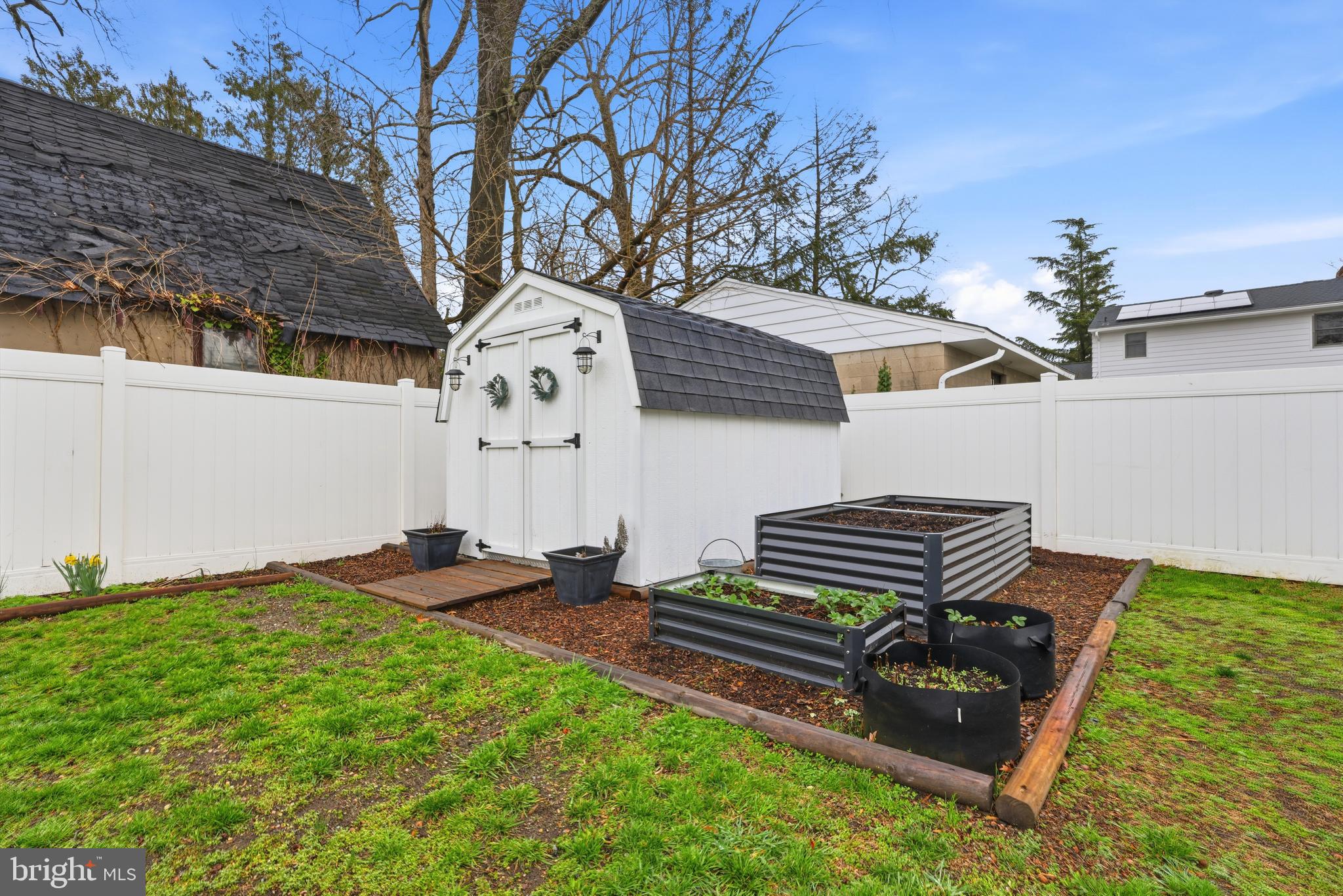 212 Grape Street Hammonton, NJ 08037 - Photo 36 of 36 a front view of a house with garden