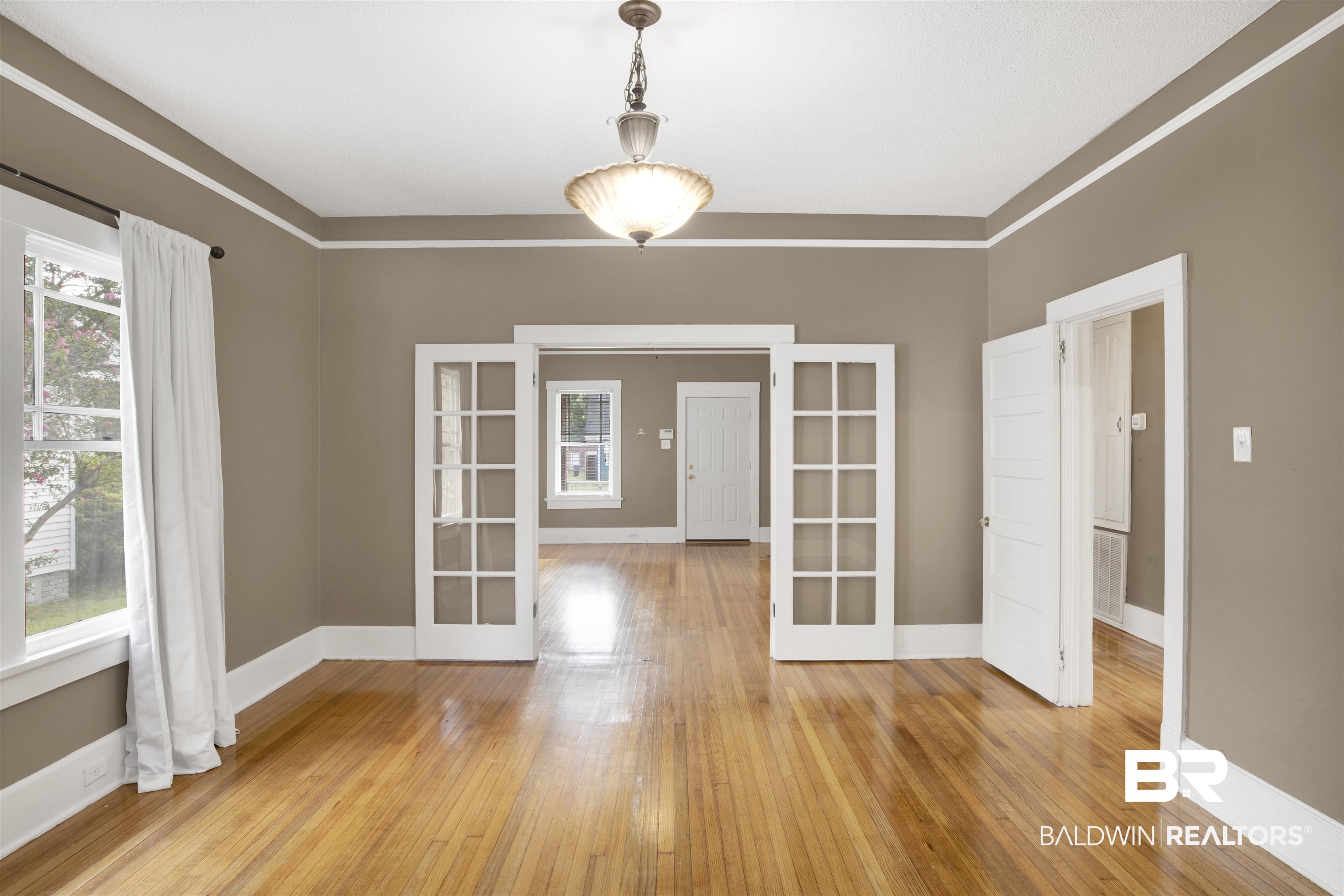 458 Dexter Avenue Mobile, AL 36604 - Photo 11 of 22