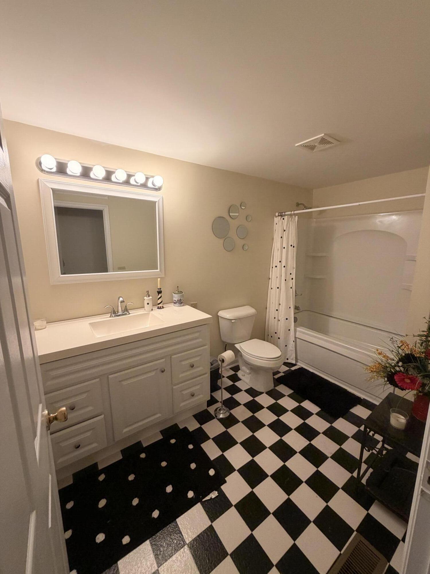 4858 Kennedy Bridge Road Lancaster, KY 40444 - Photo 15 of 23 Pria=mary bath
