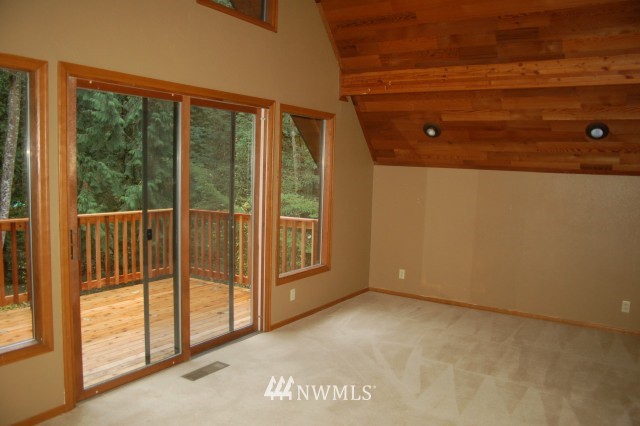 5537 Knight Road Bellingham, WA 98226 - Photo 16 of 20