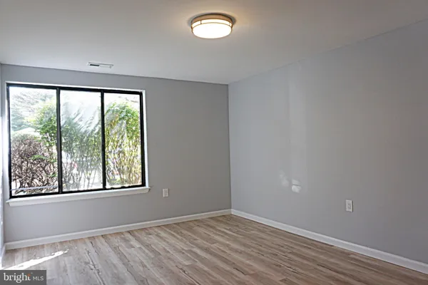 $282,000 | 13207 Chalet Drive, Unit 104, Germantown, MD 20874