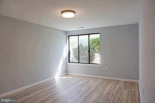 $282,000 | 13207 Chalet Drive, Unit 104, Germantown, MD 20874