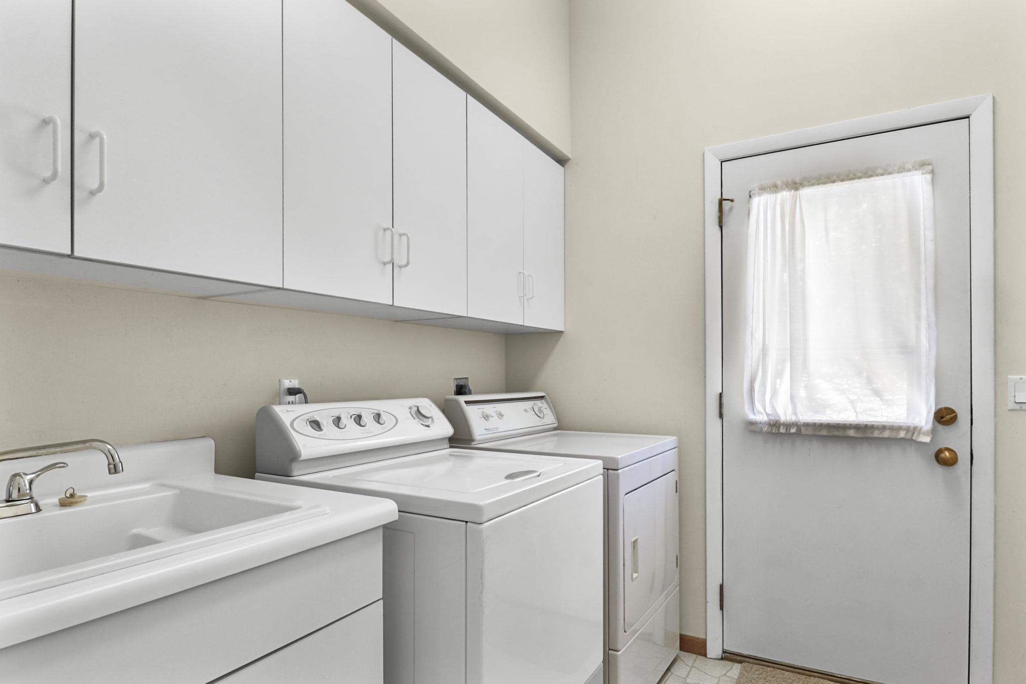 1122 Middleton Street Madison, WI 53717 - Photo 33 of 47