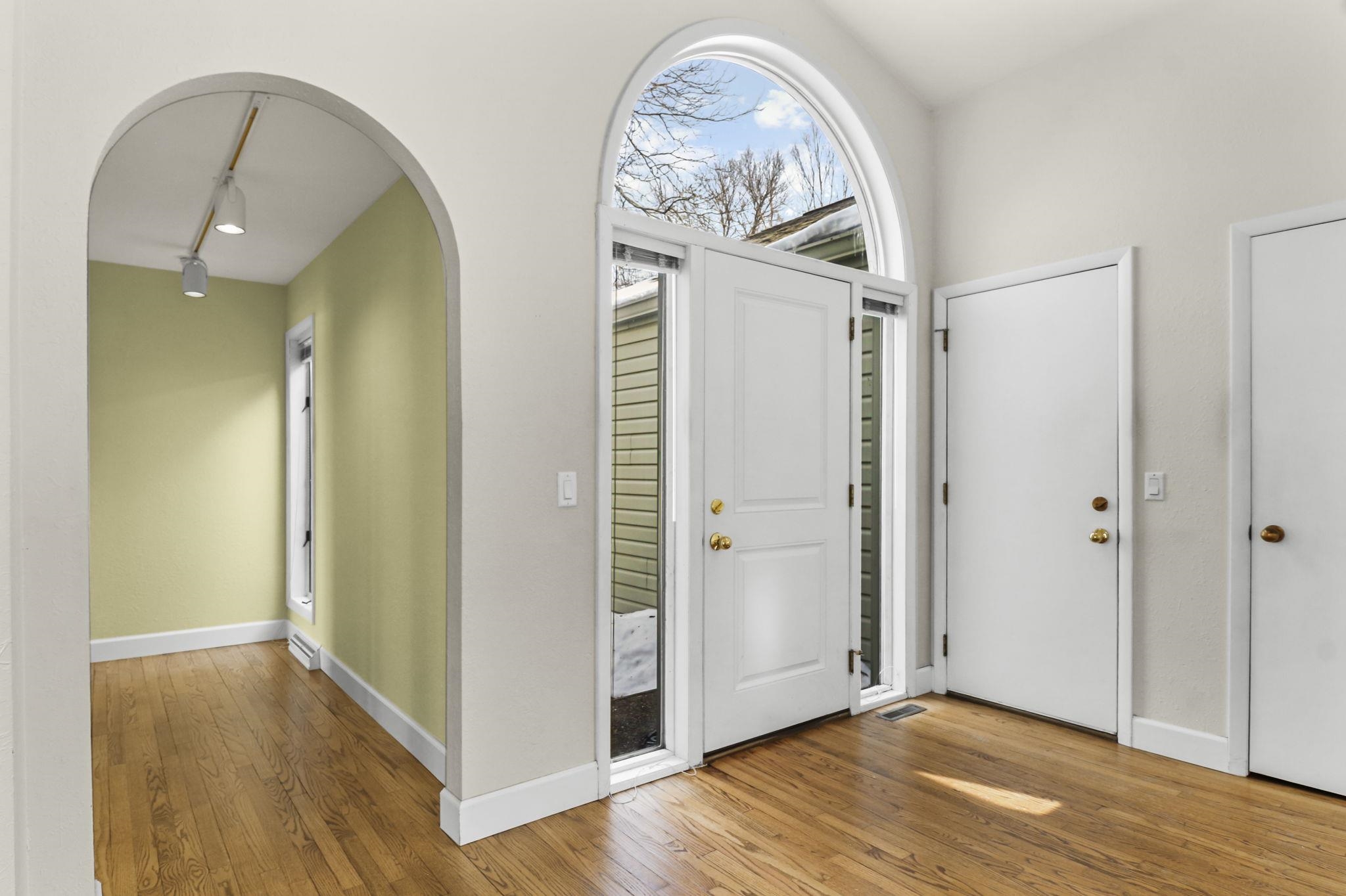 1122 Middleton Street Madison, WI 53717 - Photo 6 of 47