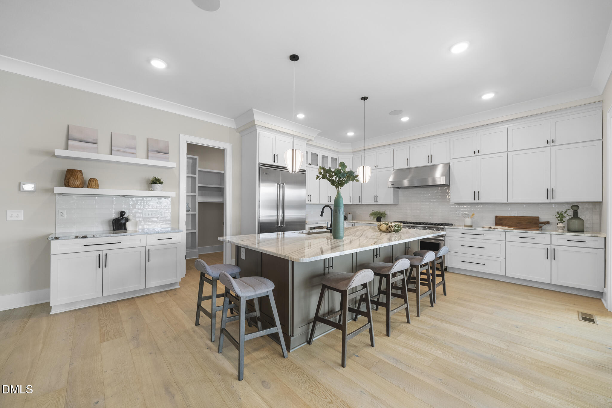 1003 Canterbury Road Raleigh, NC 27607 - Photo 3 of 45 DSC03943