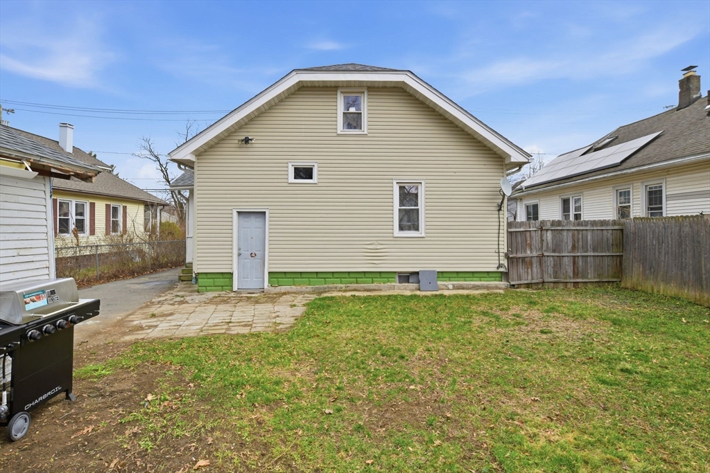 24 Jasper Street Springfield, MA 01109 - Photo 40 of 41 Gallery Image 40