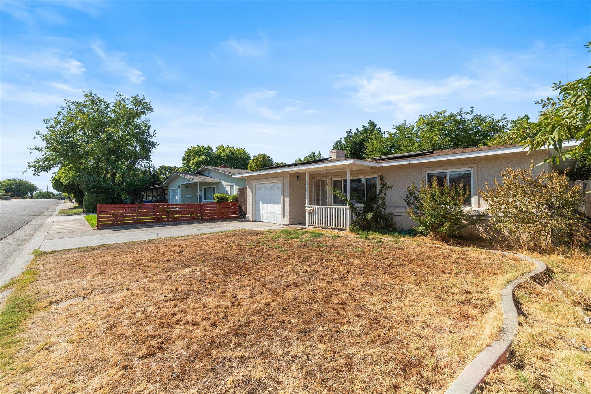 1514 Walbridge Street Red Bluff, CA 96080 - Photo 34 of 36 a house view with a garden space