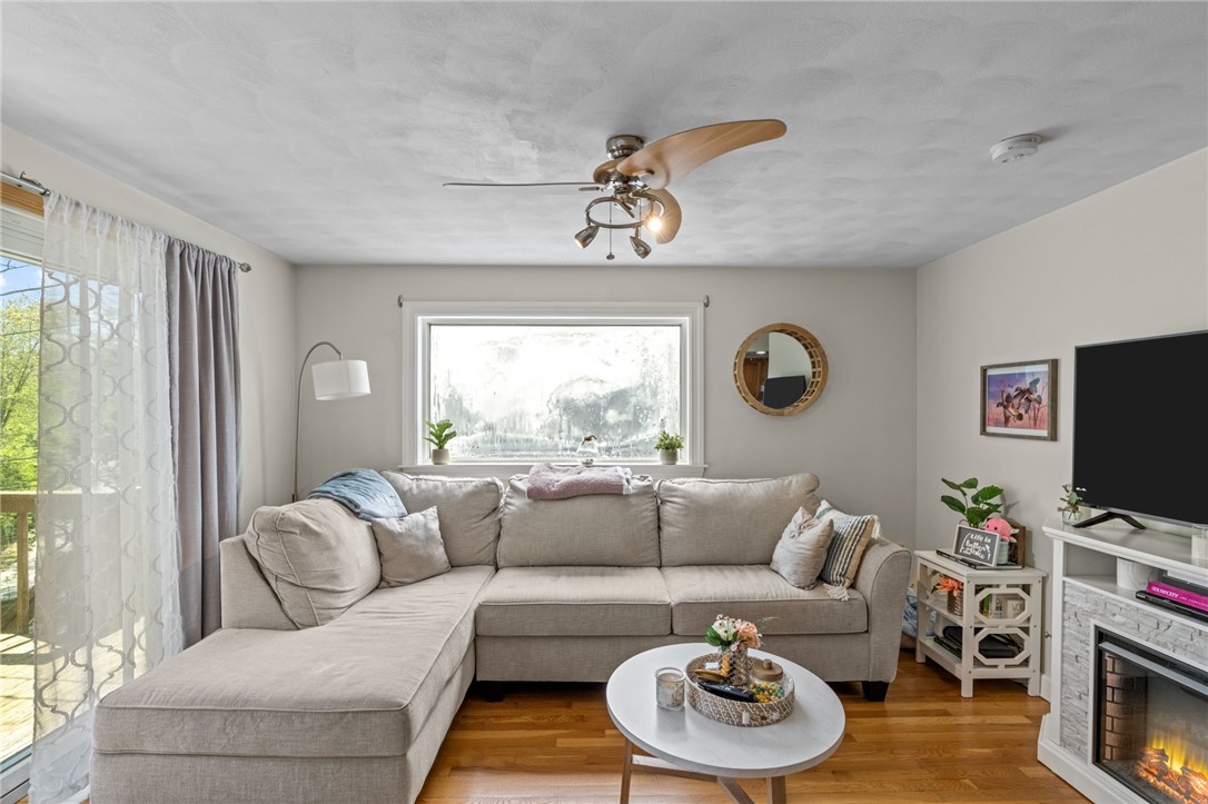 215 West Shore Drive Exeter, RI 02822 - Photo 12 of 39