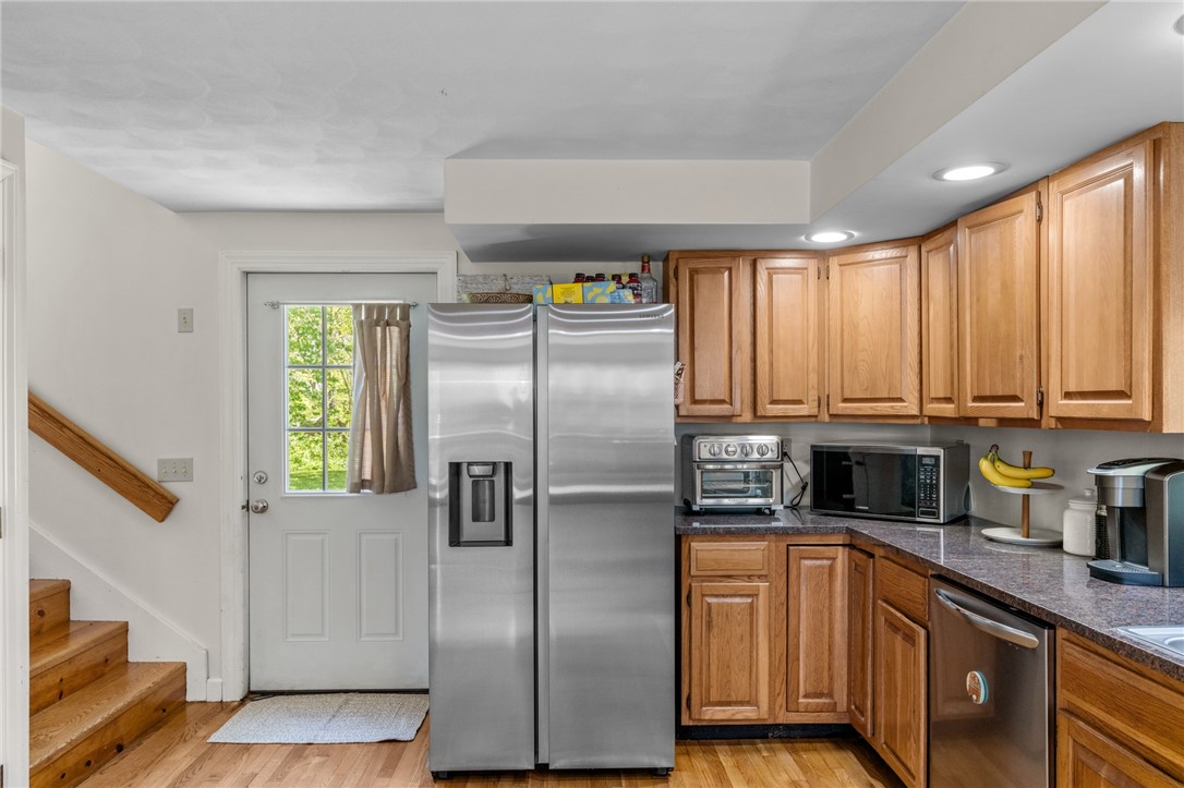 215 West Shore Drive Exeter, RI 02822 - Photo 20 of 39