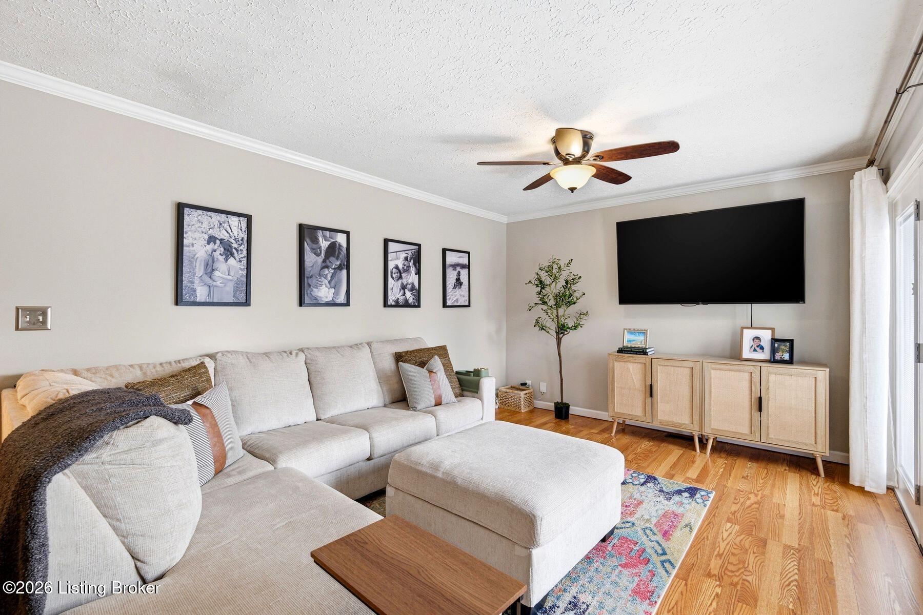 6501 Ridge Cliff Road Louisville, KY 40228 - Photo 10 of 61 photo_online_020