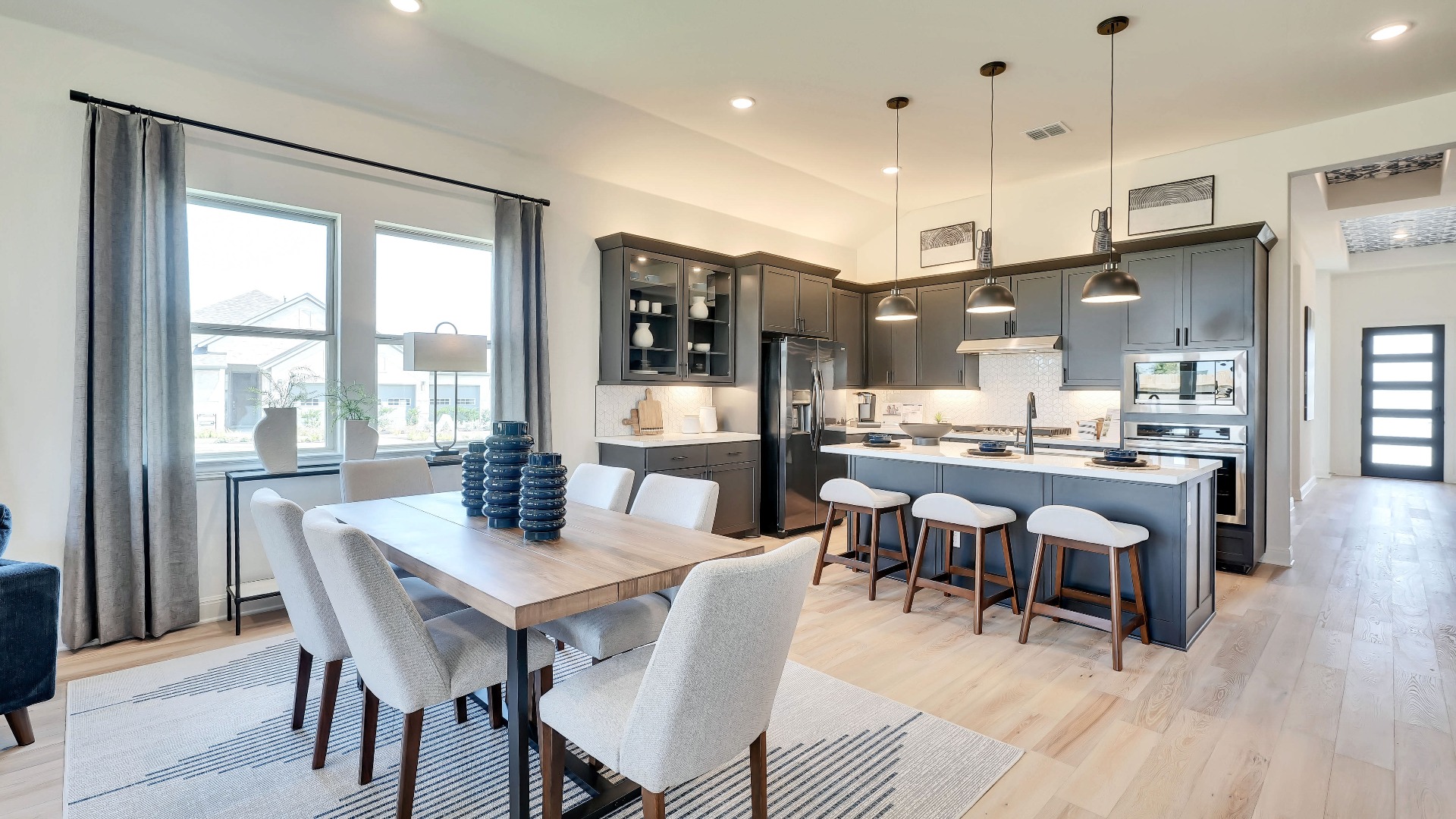2017 Sailfin Molly Road Leander, TX 78641 - Photo 13 of 27 Model home photos of similar floorplans, not pictures of actual home.