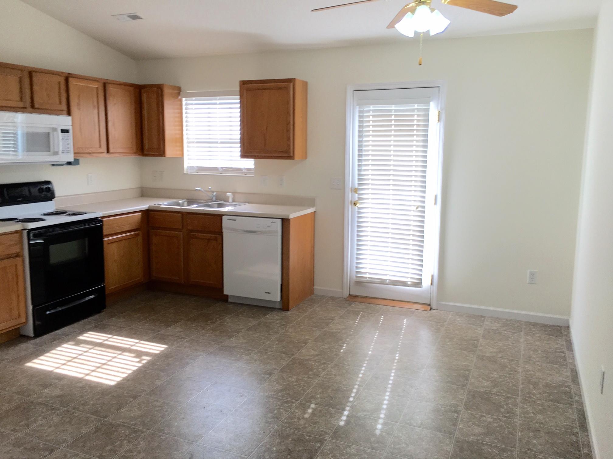 6246 Hugh Willis Road Powell, TN 37849 - Photo 5 of 18 5