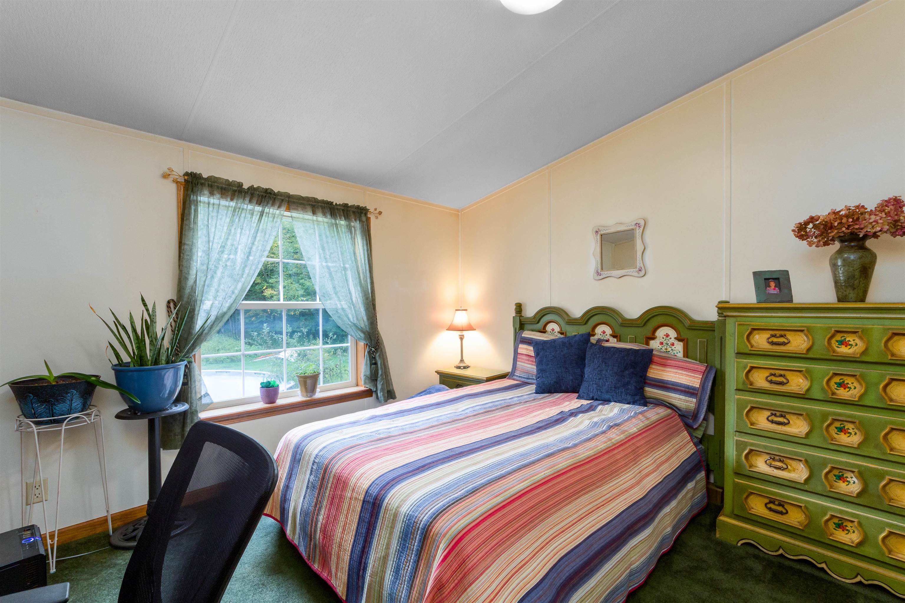 250 Bert White Road Huntington, VT 05462 - Photo 23 of 27 Gallery Image 23