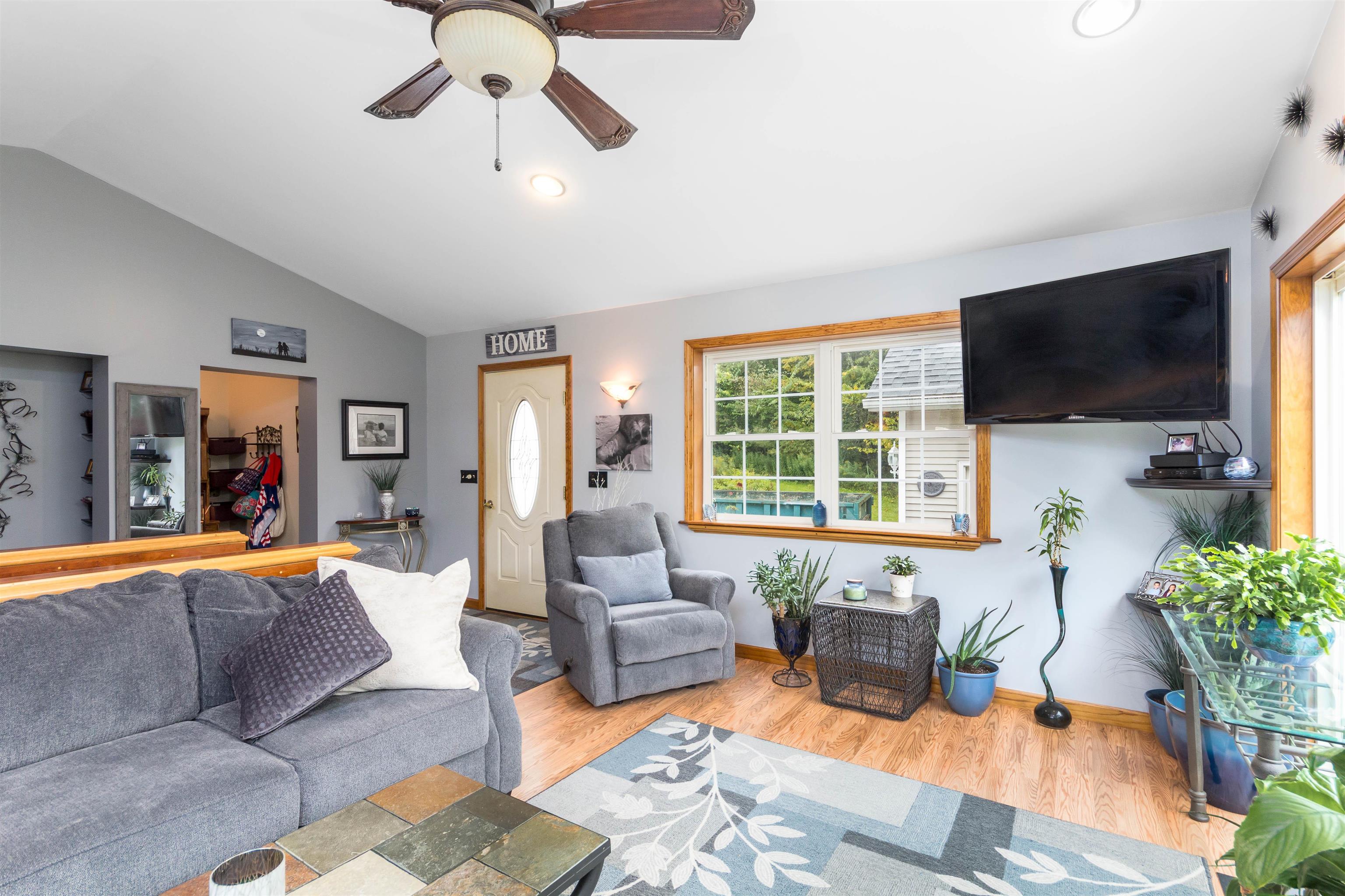 250 Bert White Road Huntington, VT 05462 - Photo 9 of 27 Gallery Image 9