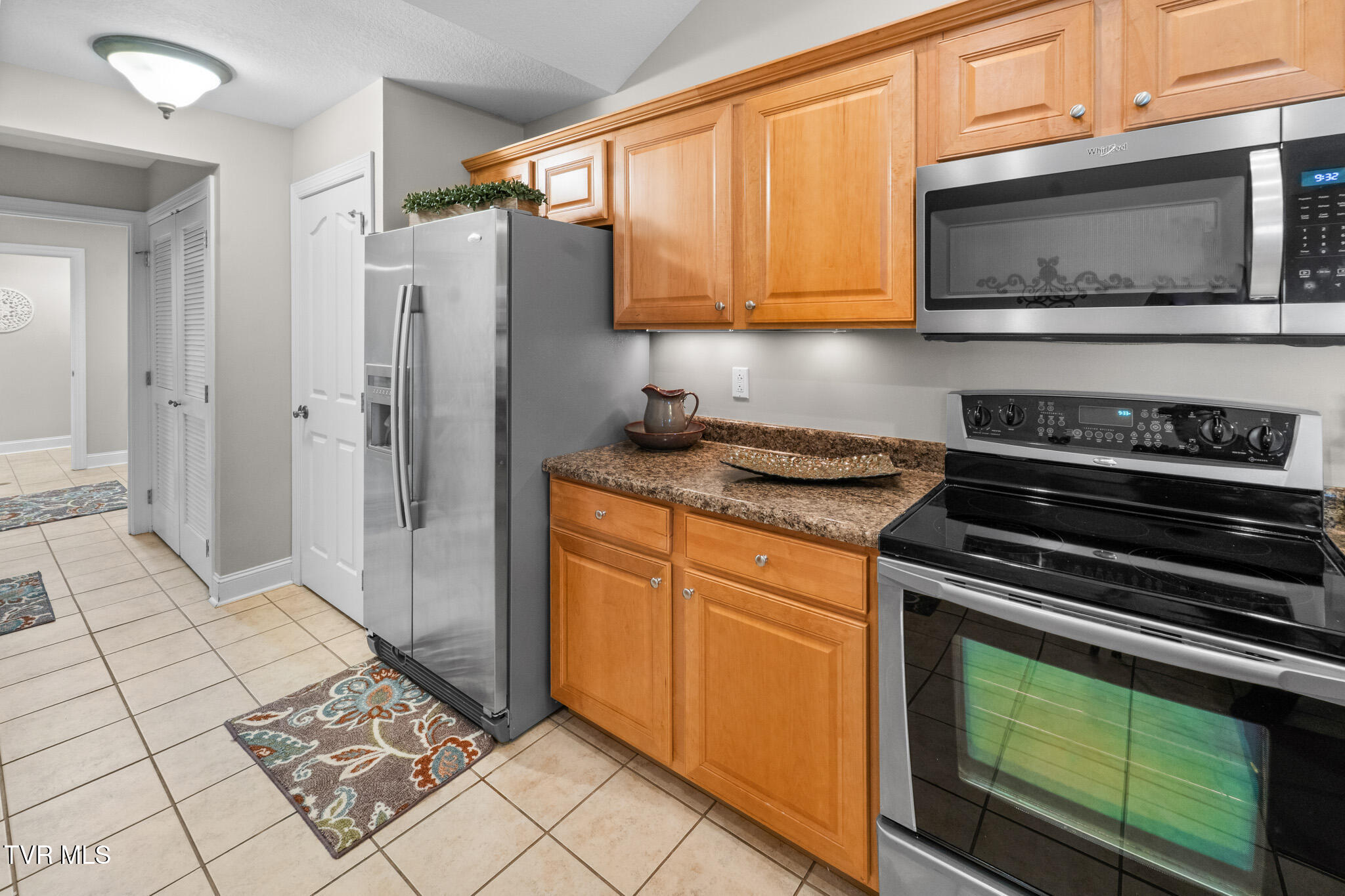 1684 Hatterdale Farm Road, Unit B Blountville, TN 37617 - Photo 12 of 49 DSC07294