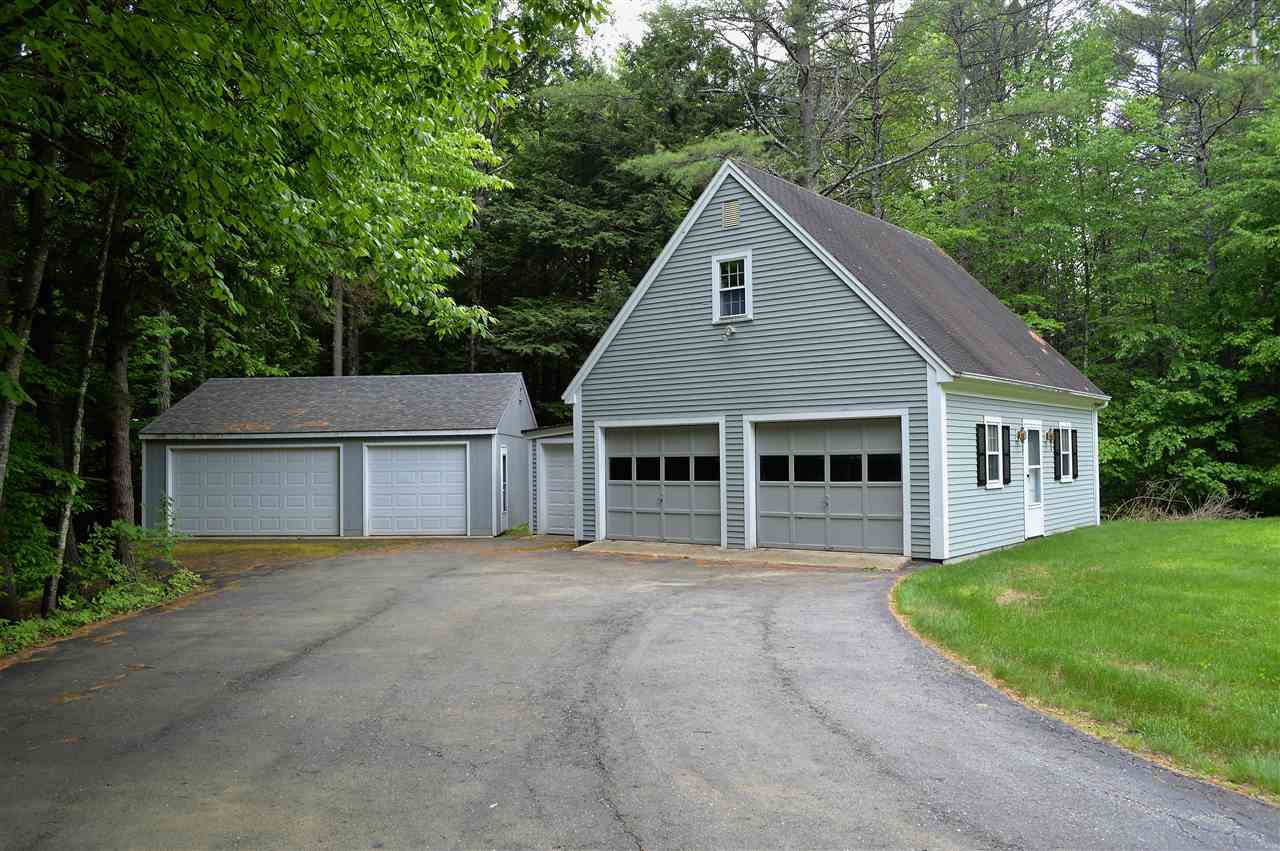 98 High Road Lee, NH 03861 - Photo 2 of 40