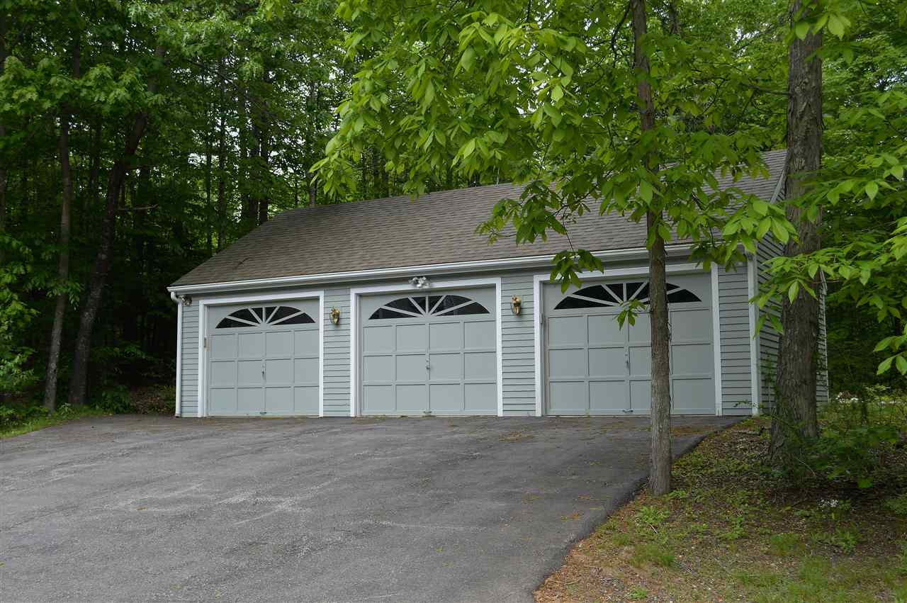 98 High Road Lee, NH 03861 - Photo 9 of 40