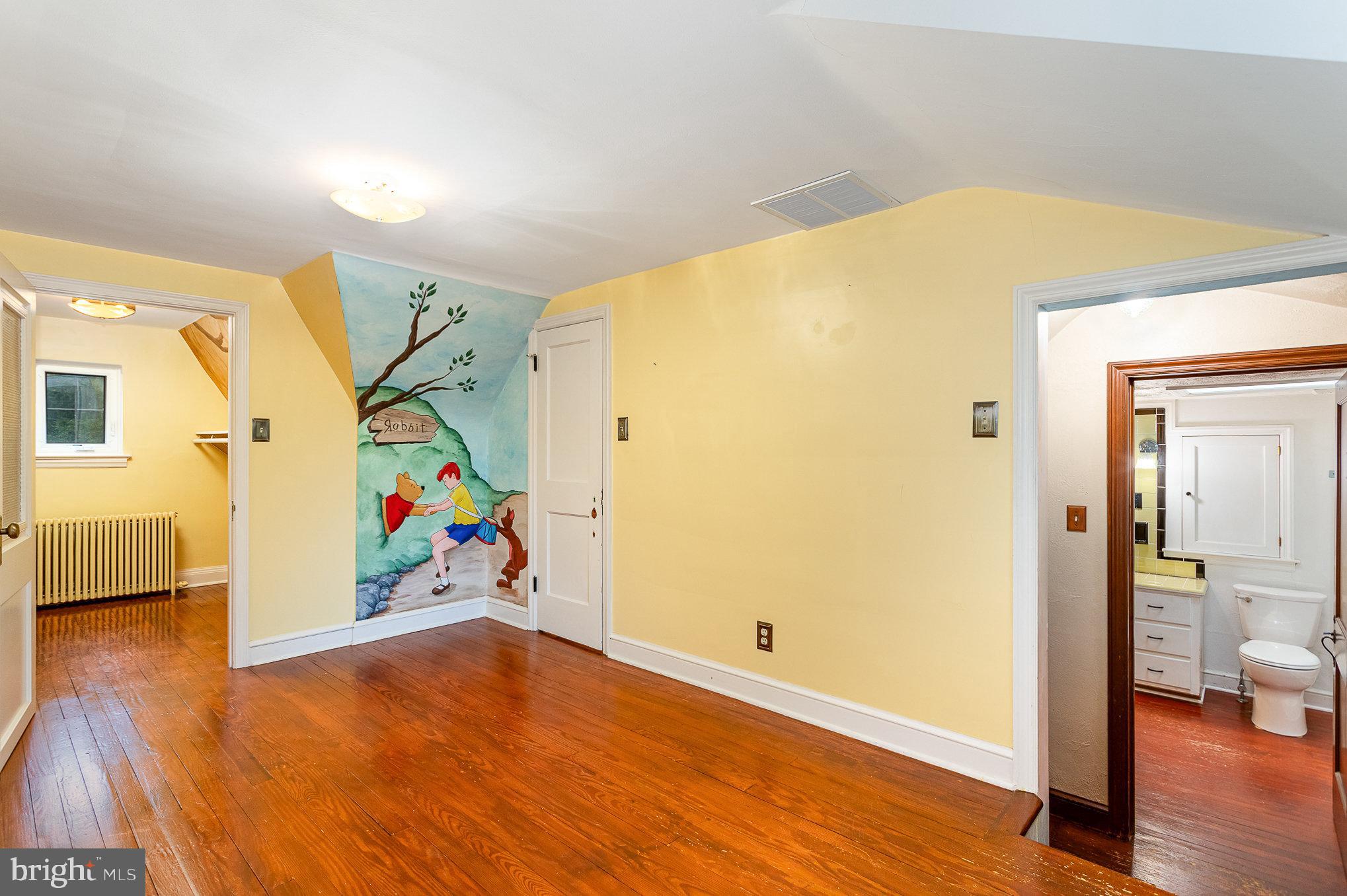 1900 Crescent Road York, PA 17403 - Photo 22 of 39 Second Floor Bedroom #2