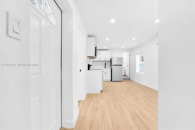 $2,995 | 2419 Coolidge Street, Unit 1, Hollywood, FL 33020