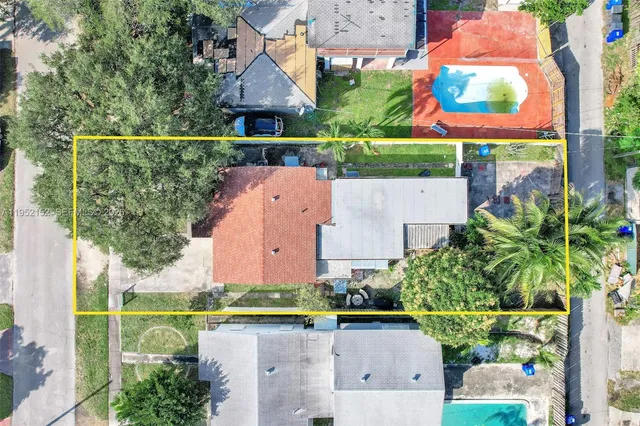 $2,995 | 2419 Coolidge Street, Unit 1, Hollywood, FL 33020